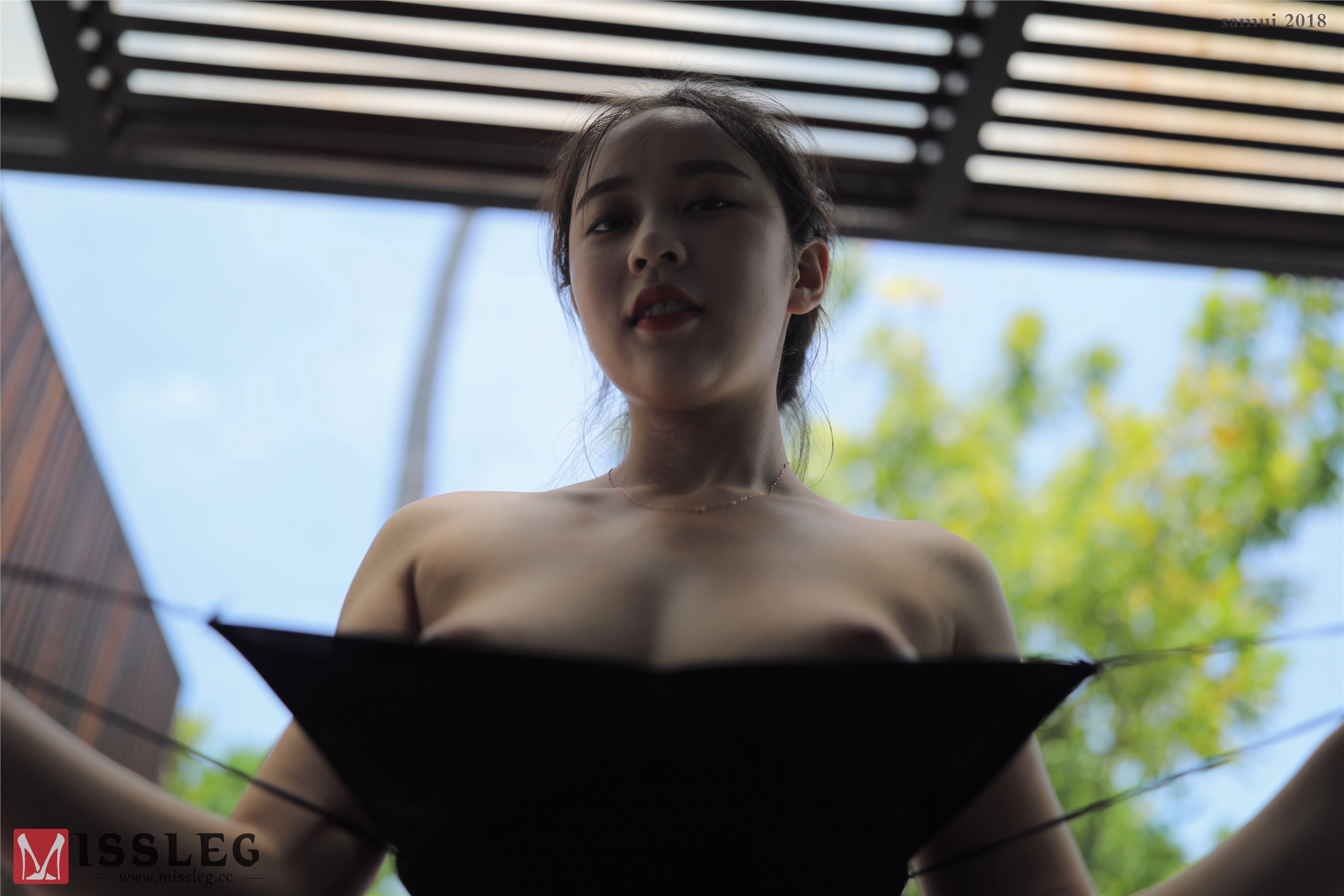 MISSLEG蜜丝  苏梅岛旅拍众筹系列 L001 牛仔短裤 乔依琳